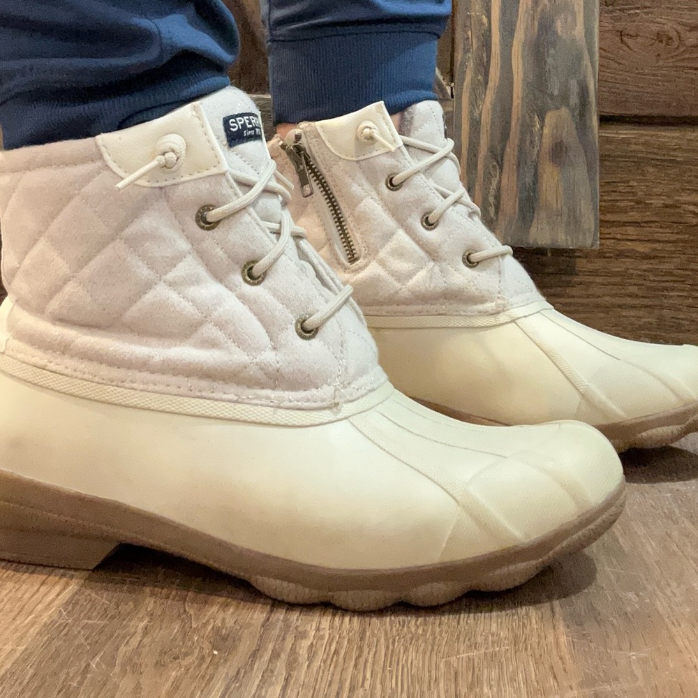 Sperry Boots Women’s Size 9.5